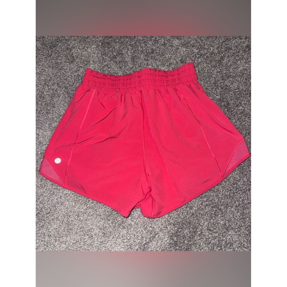 Lululemon hotty hot glaze pink shorts size 6